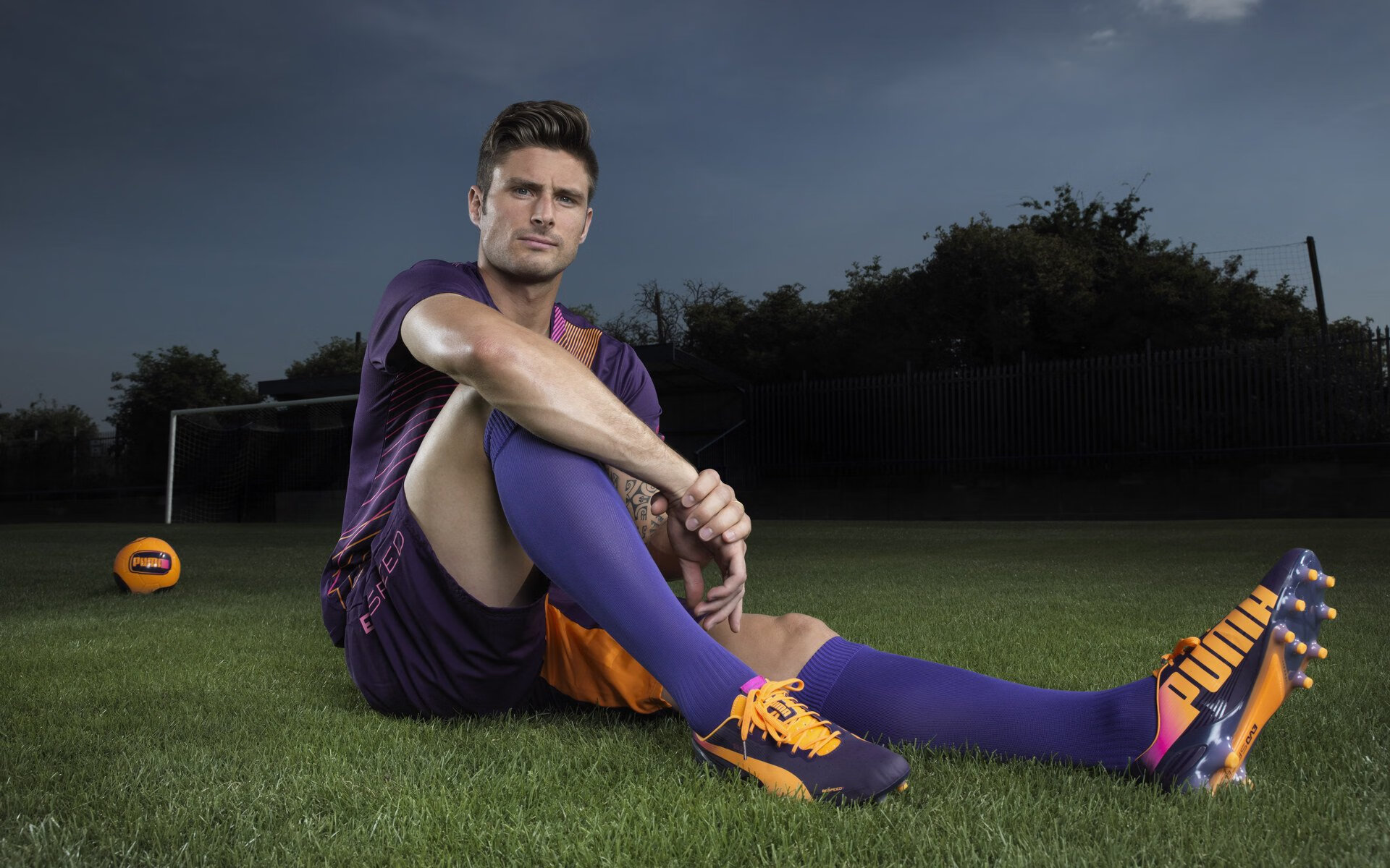 乌克兰队员备战波兰队，实力值得期待，波兰和乌克兰足球